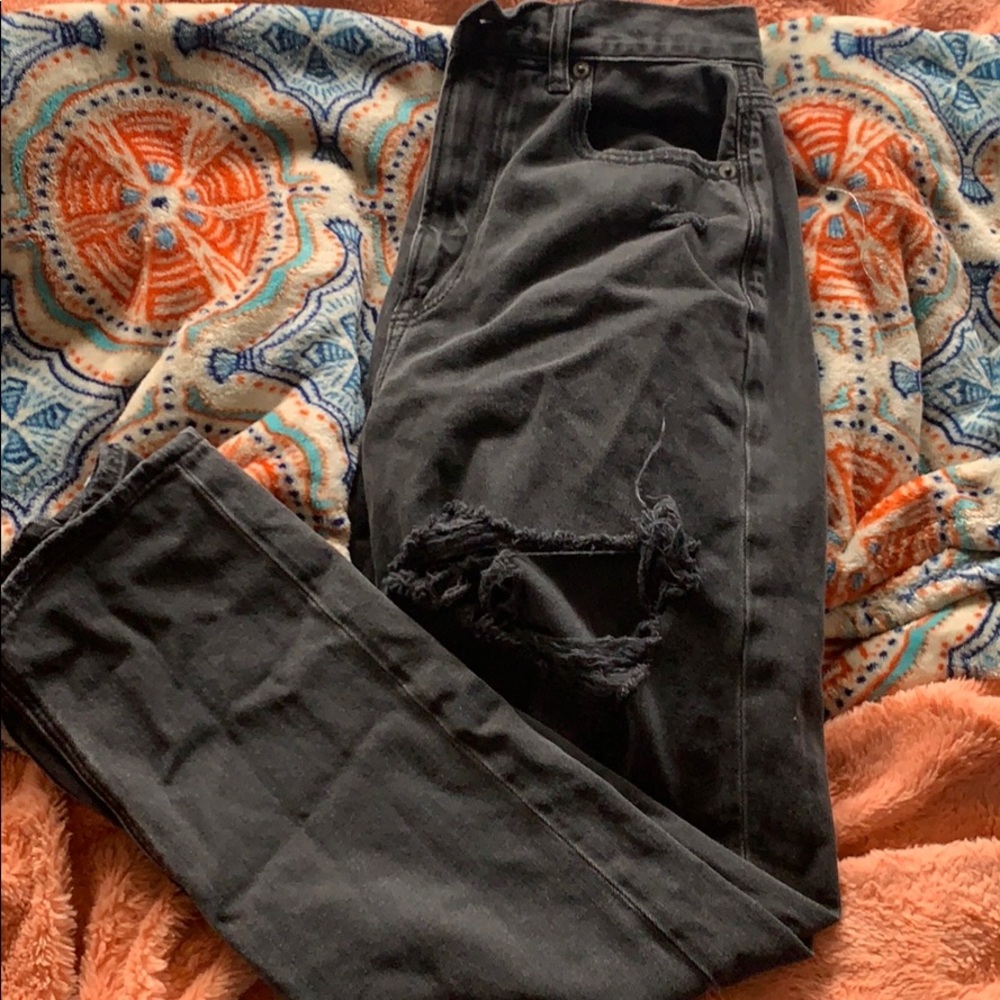 American Eagle Ripped Mom Jeans